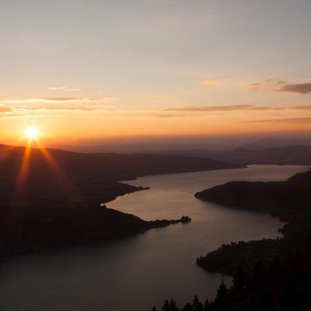 Penthouse Vue Incroyable Lac Et Montagnes Annecy Kültér fotó